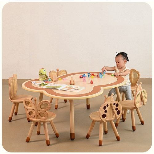 原木儿童学习画画桌椅早教培训桌