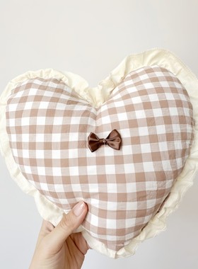 韩国ins风爱心蝴蝶结纯棉婴儿抱枕宝宝迷你安抚枕儿童房装饰抱枕