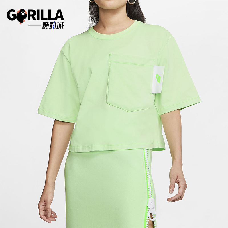 耐克女士圆领透气短袖T恤