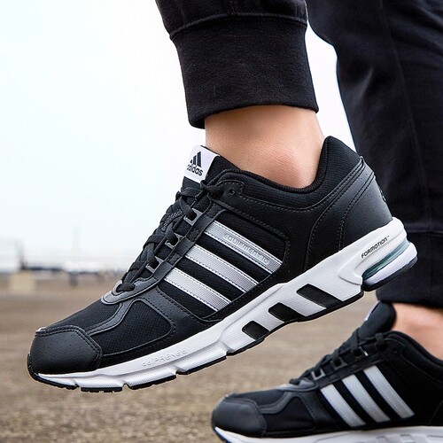 Adidas/阿迪达斯跑步鞋缓震