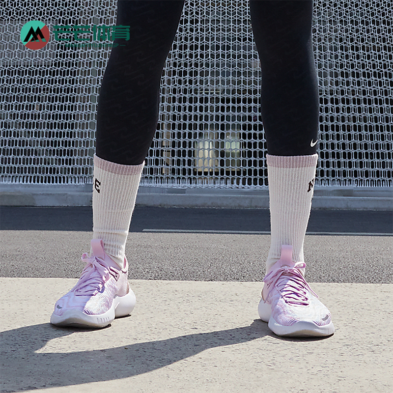 耐克女士运动透气缓震耐磨训练鞋