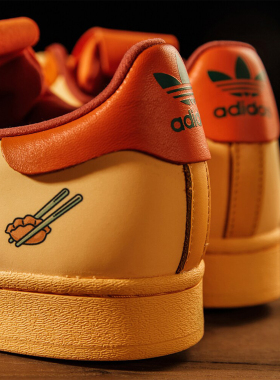 Adidas/阿迪达斯官方正品SUPERSTAR联名兔年男女贝壳头板鞋ID9475