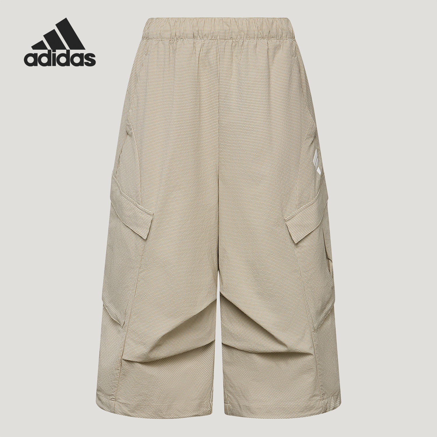 Adidas/阿迪达斯官方正品新款女士宽松休闲七分运动短裤KY7840