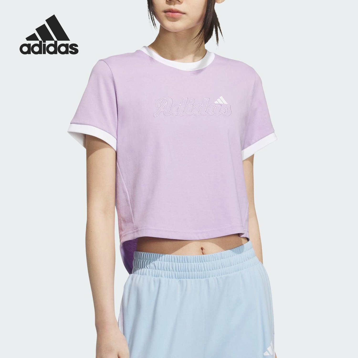 阿迪达斯女士时尚休闲运动短袖