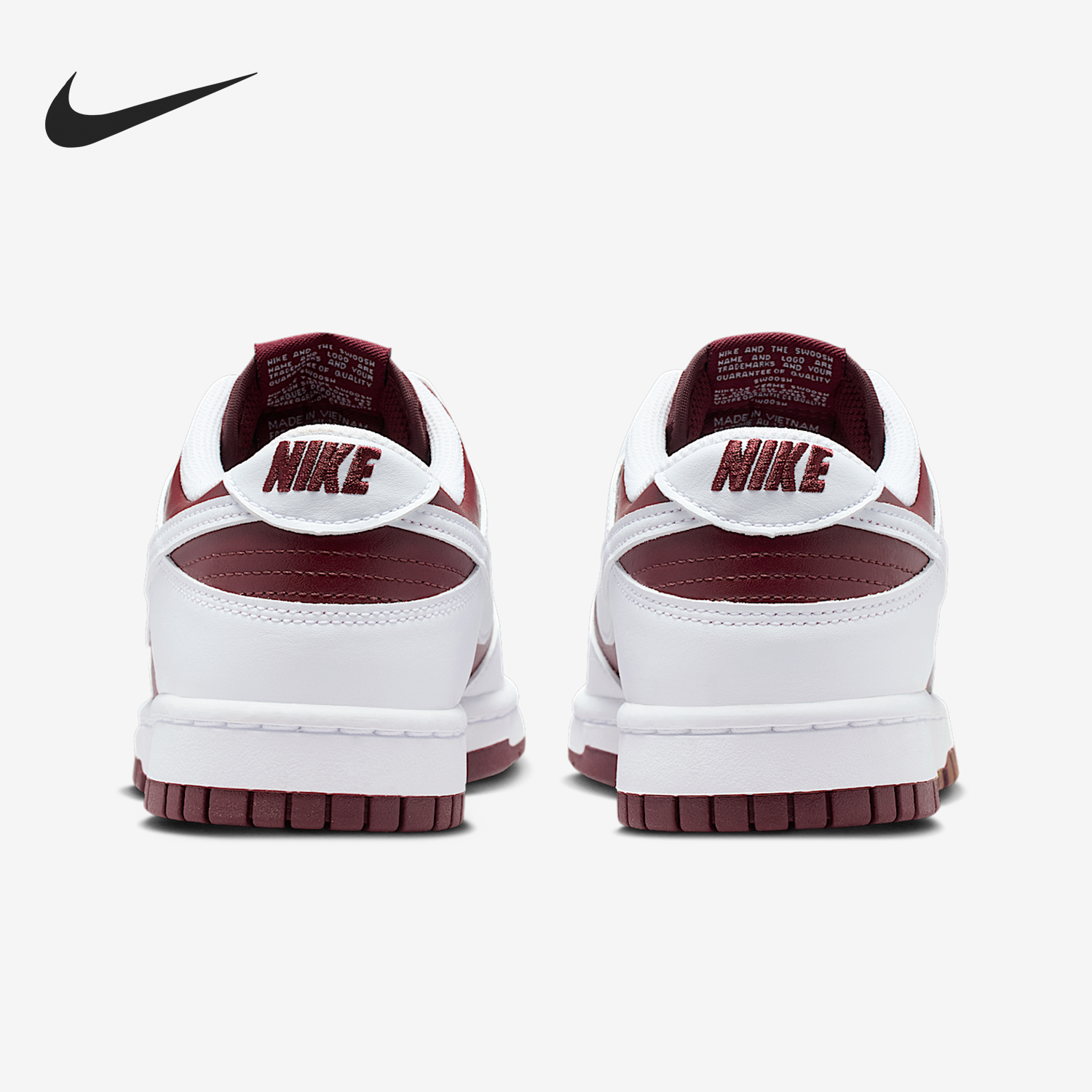 耐克女士经典低帮耐磨运动鞋