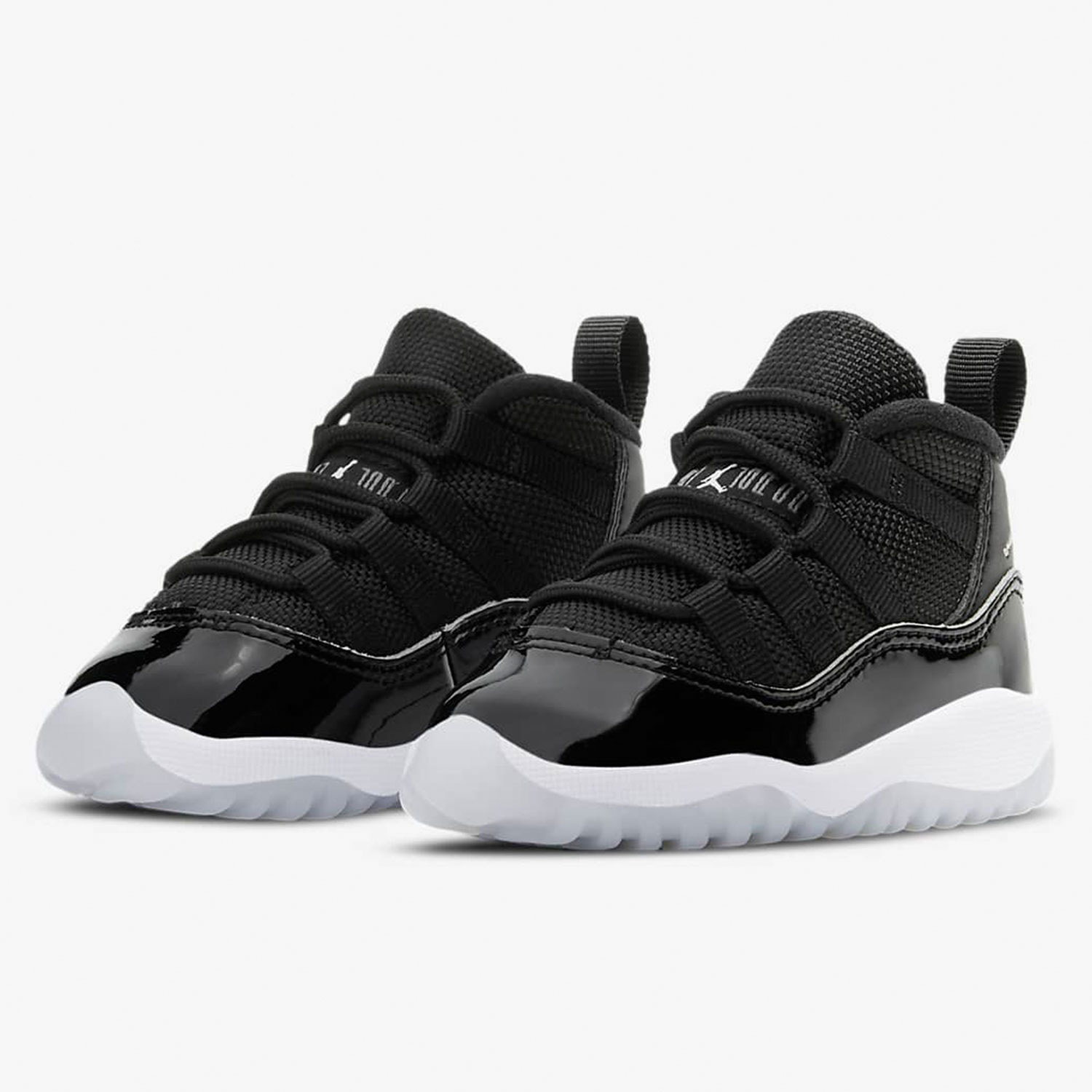 耐克婴童舒适运动篮球鞋