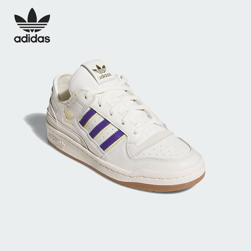 阿迪达斯女子运动板鞋JH7940