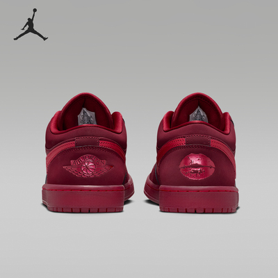 耐克女士透气耐磨运动休闲板鞋