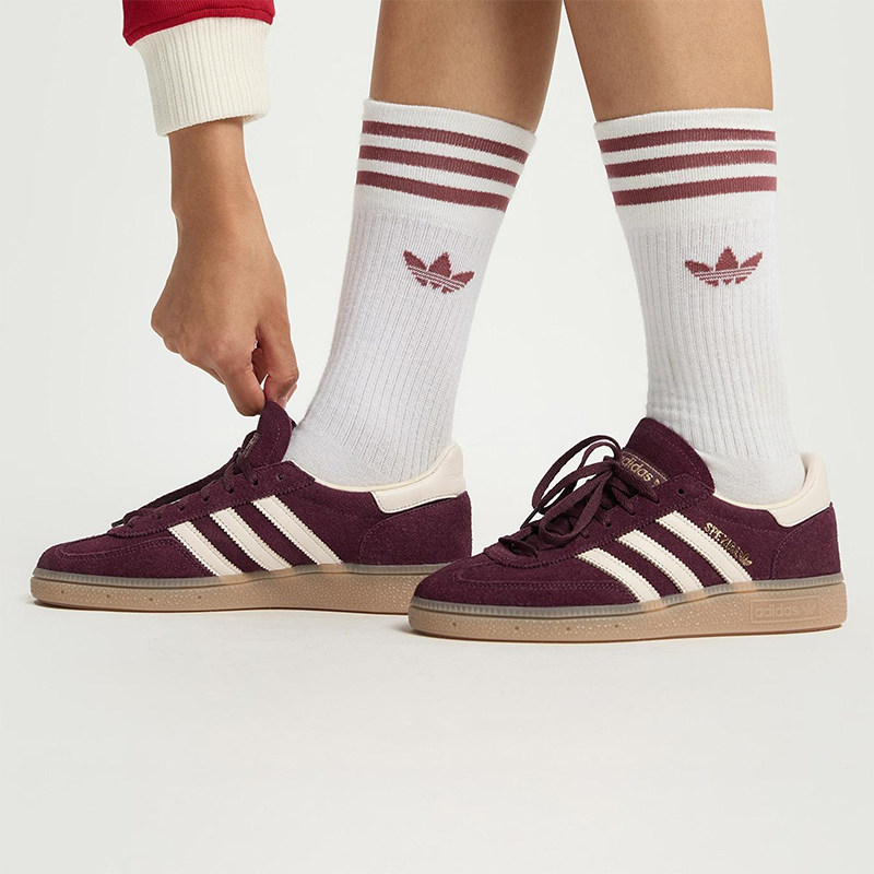 Adidas/阿迪达斯正品三叶草女士休闲耐磨低帮日常系带板鞋JP8726