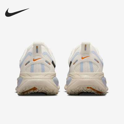 Nike/耐克官方正品Vomero 18女士柔软舒适缓震反光跑鞋HQ7002-100