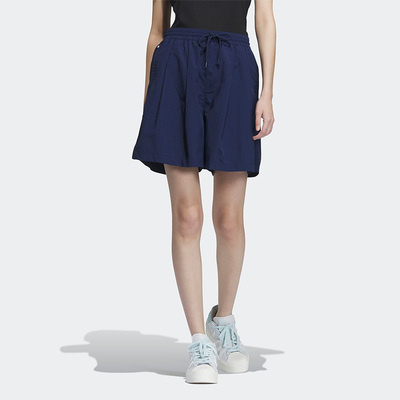阿迪达斯女子运动短裤