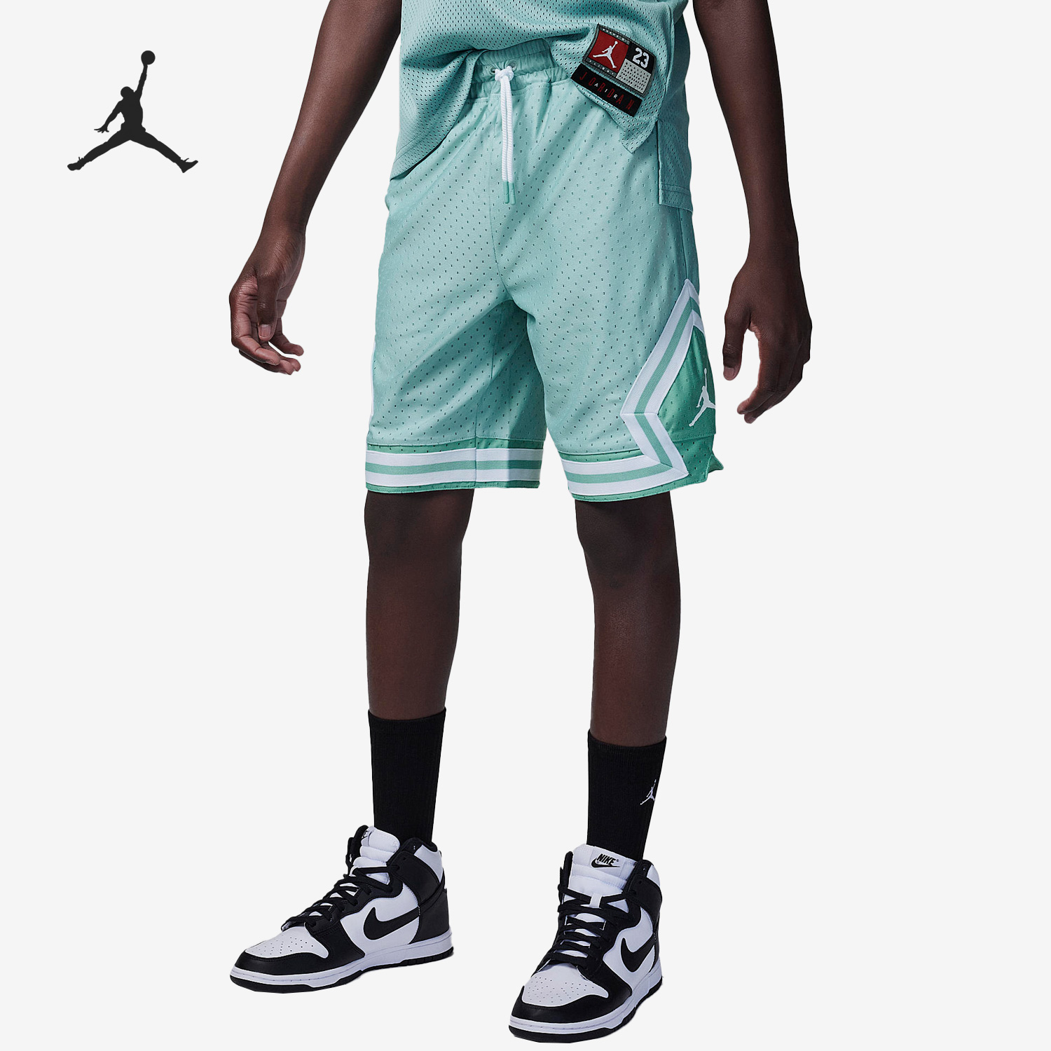 耐克大童时尚户外透气耐磨短裤