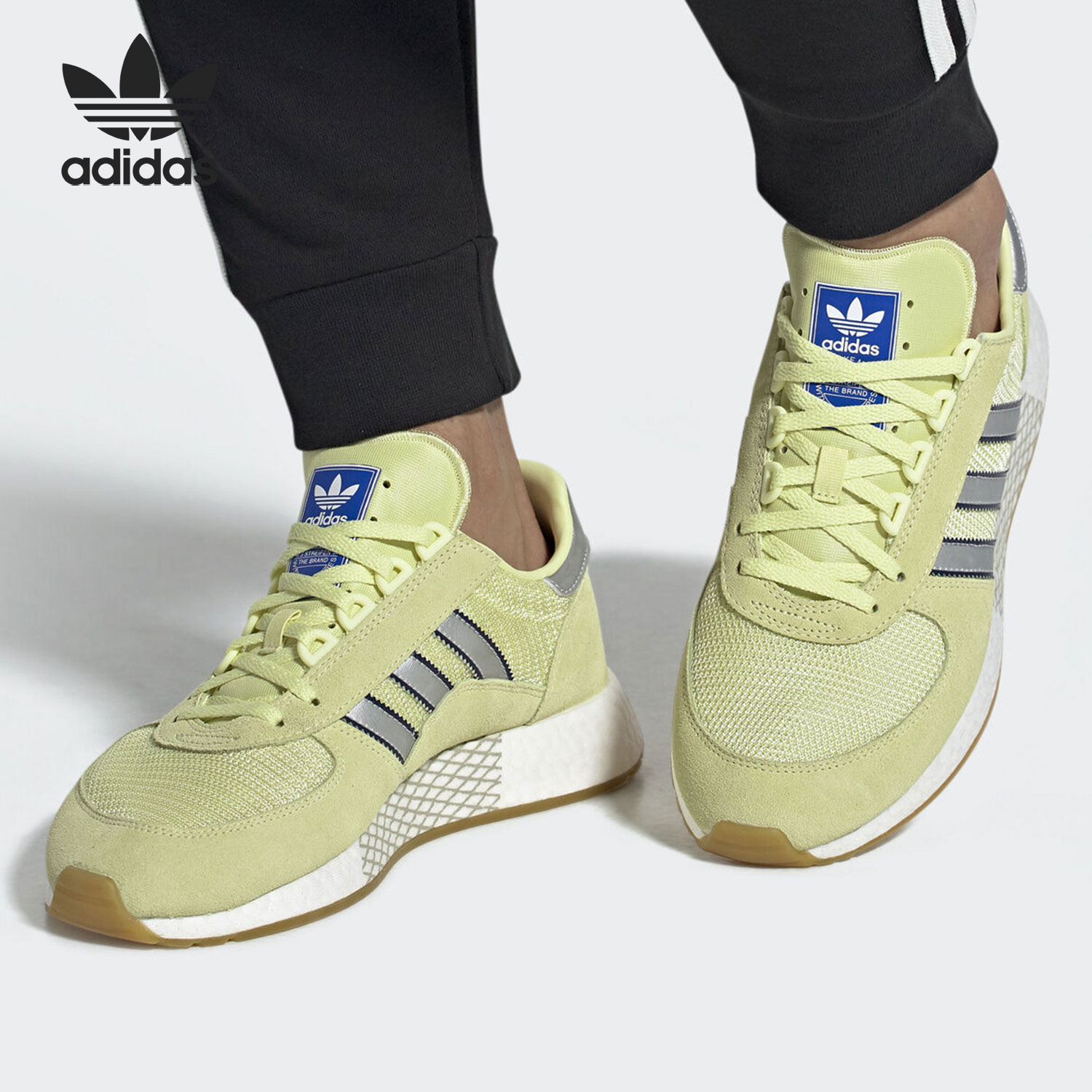 阿迪达斯男女网面运动鞋