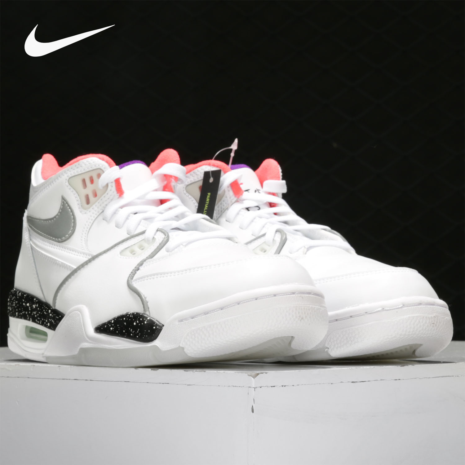 耐克AIRFLIGHT89男子运动鞋