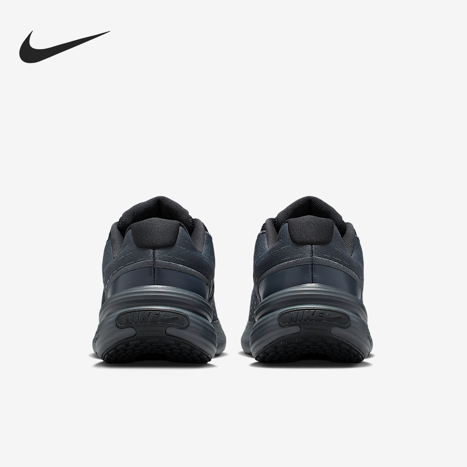 耐克儿童透气轻盈减震运动鞋