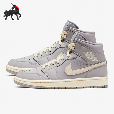 耐克女士复古运动篮球鞋