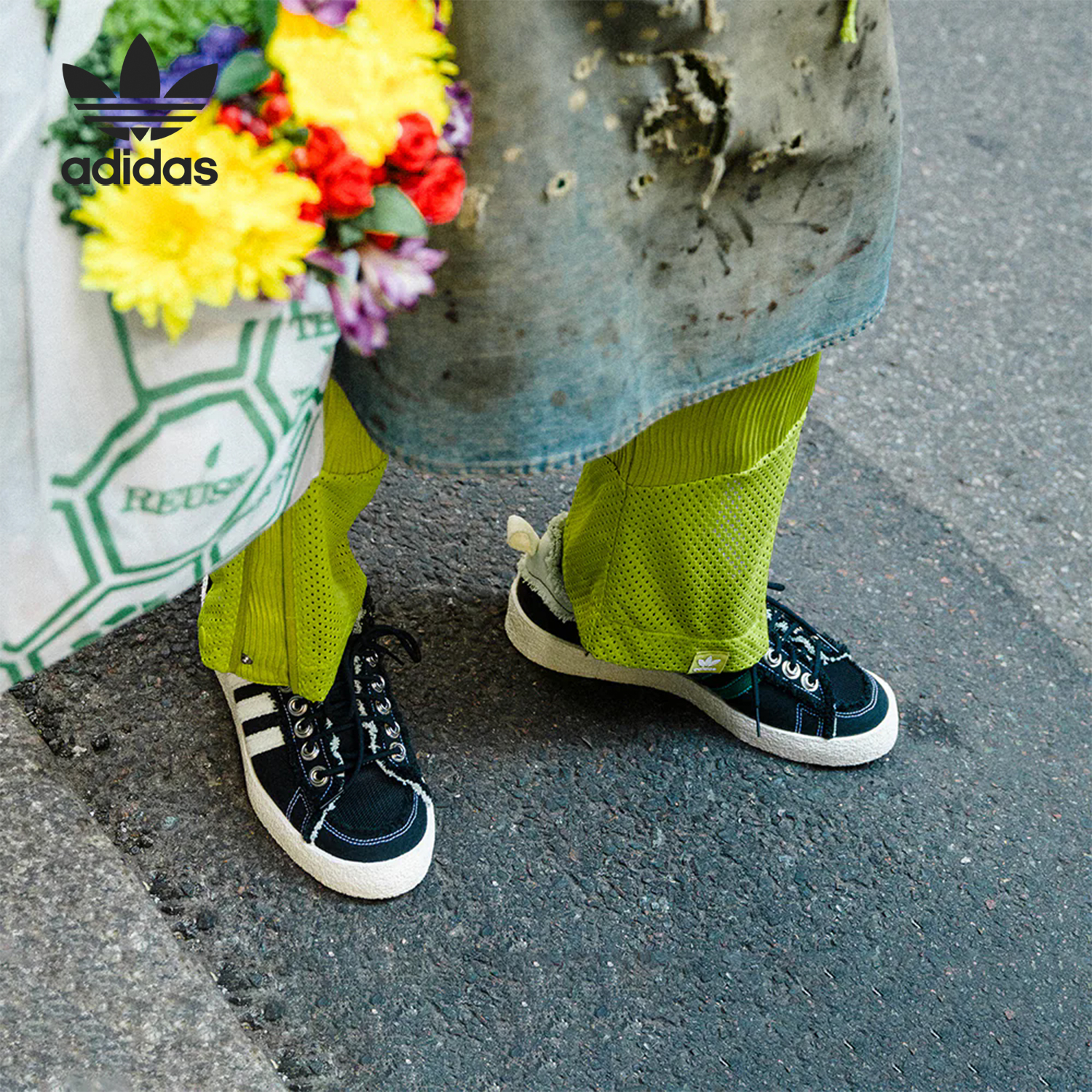 阿迪达斯男女耐磨运动休闲板鞋