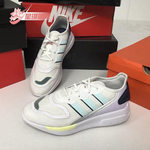 运动鞋Adidas/阿迪达斯