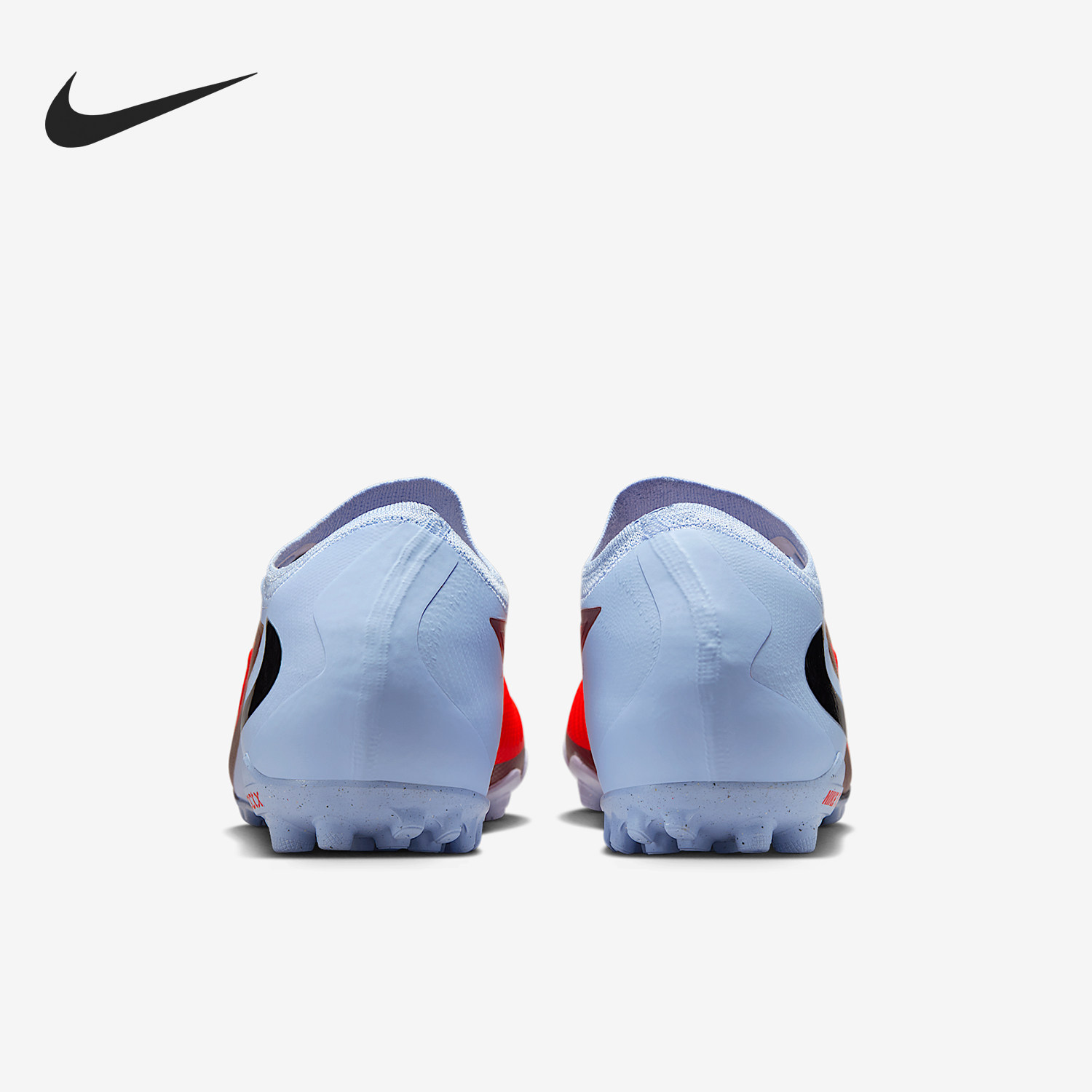 耐克男士低帮训练运动足球鞋