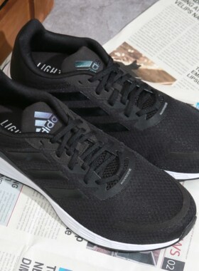 Adidas/阿迪达斯正品 春季新款男子休闲舒适透气运动鞋 FY8113