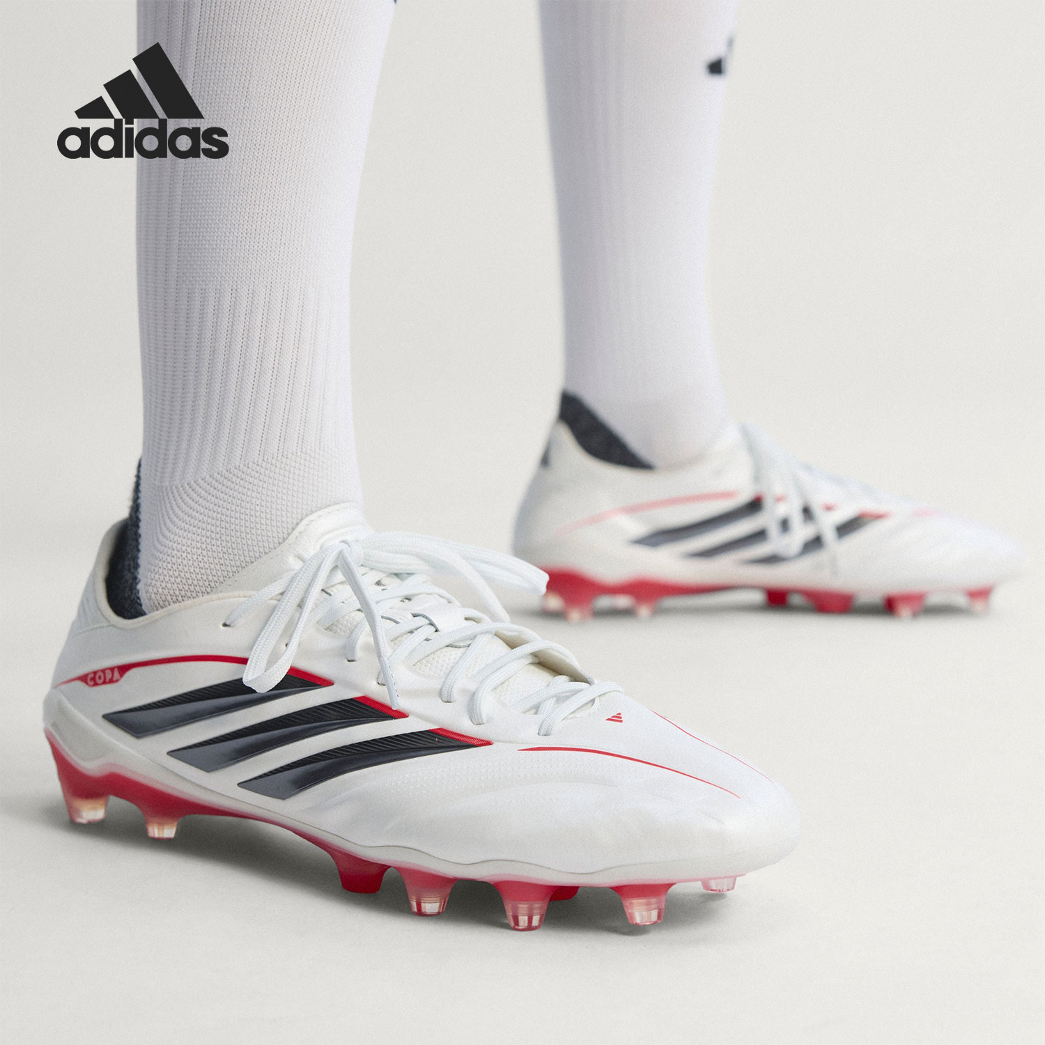 Adidas/阿迪达斯官方正品2026年男女款长钉系带款足球鞋JQ0396