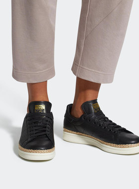 Adidas/阿迪达斯正品三叶草女子休闲运动板鞋 DA9536