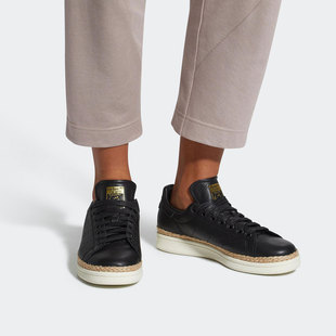 Adidas/阿迪达斯正品三叶草女子休闲运动板鞋 DA9536