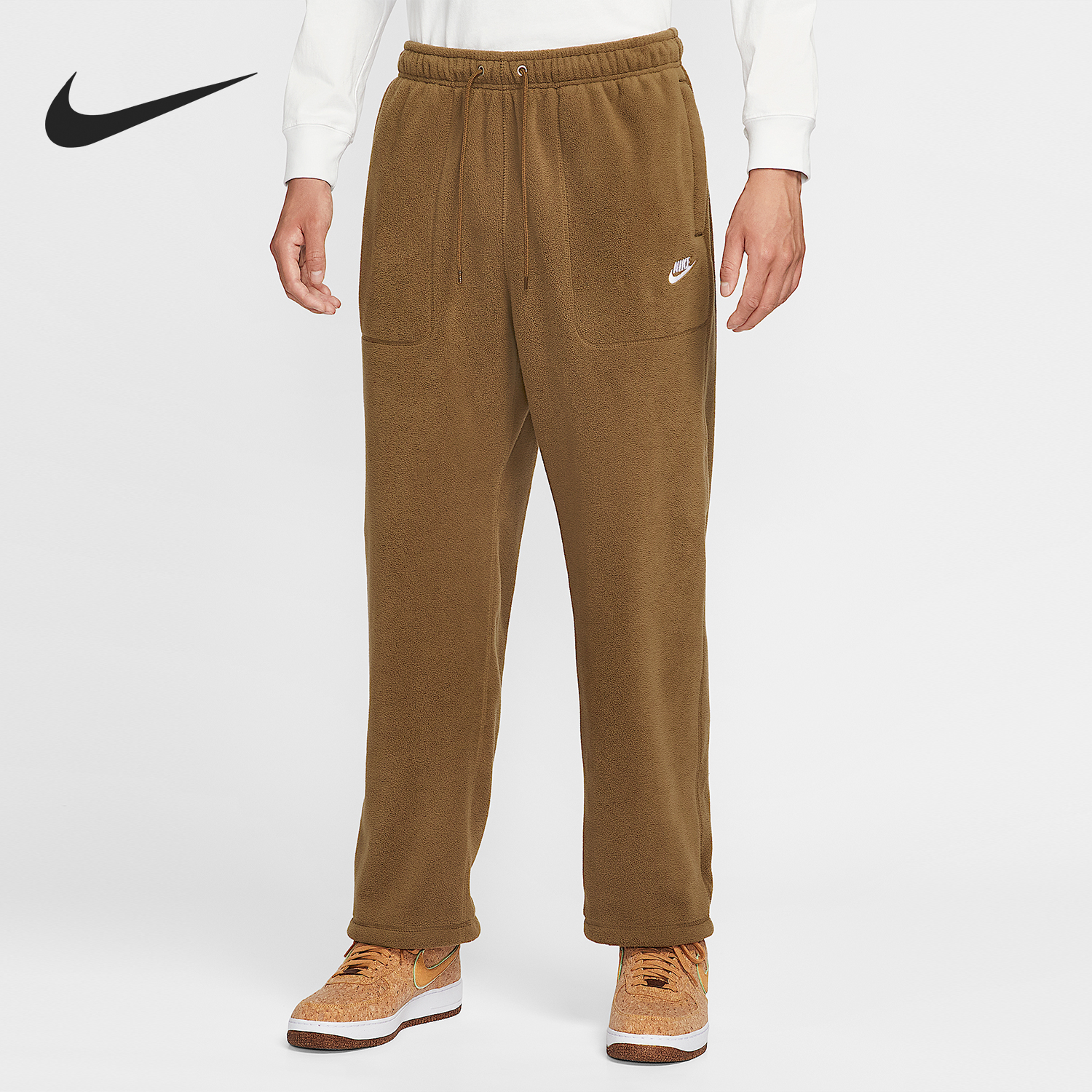 耐克男士运动直筒刺绣长裤