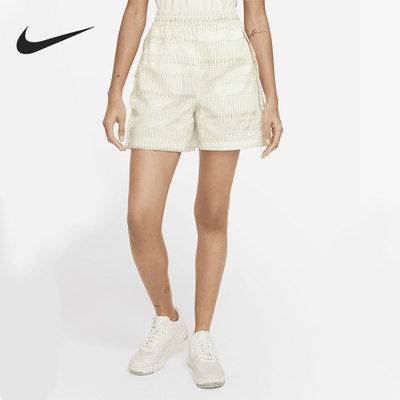 耐克透气宽松运动短裤