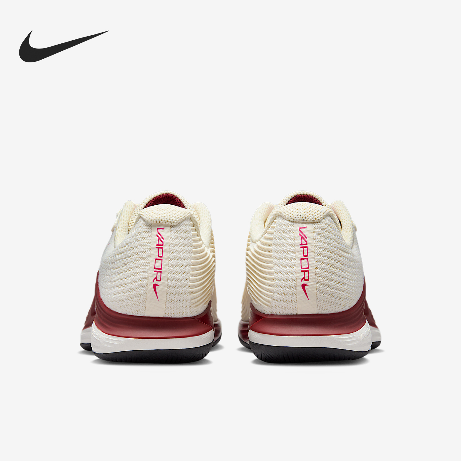 耐克女士轻盈耐磨训练网球鞋