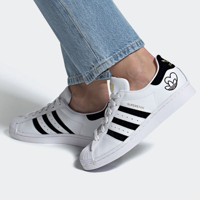 阿迪达斯贝壳头男女休闲板鞋