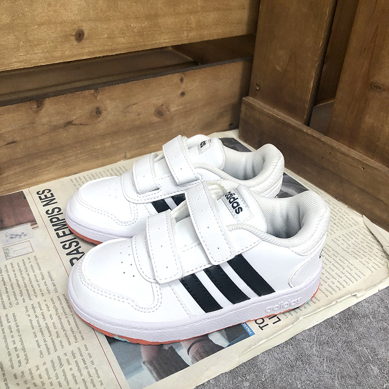 阿迪达斯婴童舒适运动休闲鞋