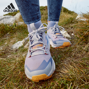 W女子户外休闲鞋 Adidas HP7499 HIKER 阿迪达斯正品 FREE