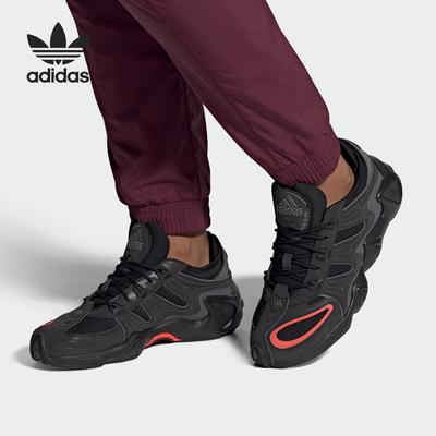 阿迪达斯男女经典运动鞋