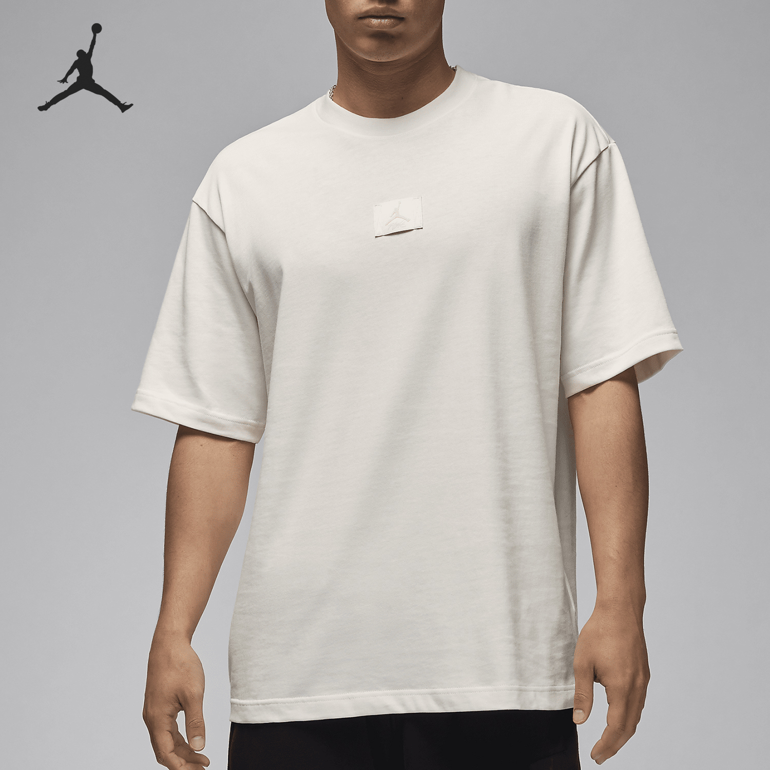 耐克男士圆领简约纯色短袖T恤