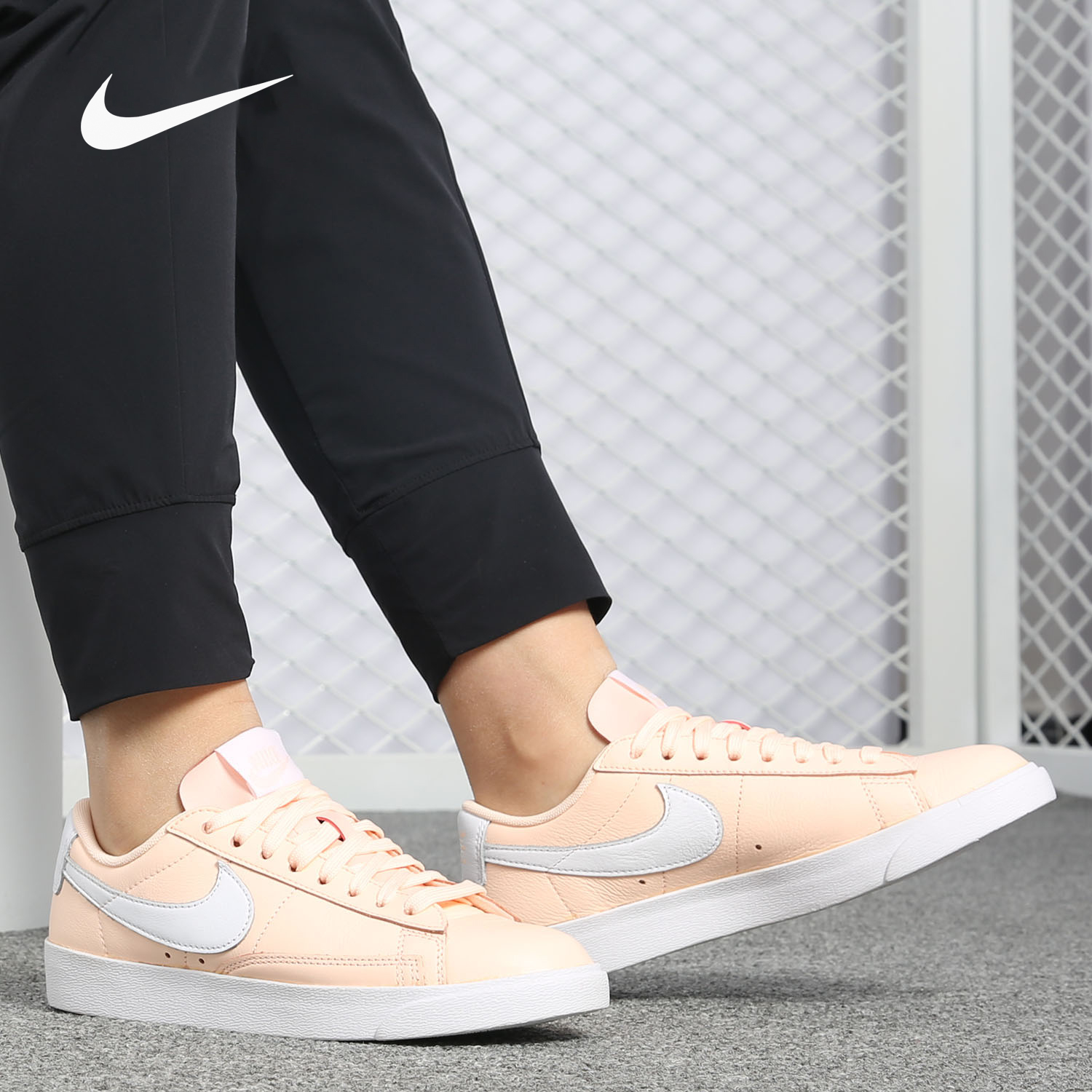 Nike/耐克正品新款 BLAZER LOW LE 女子休闲运动板鞋AA3961