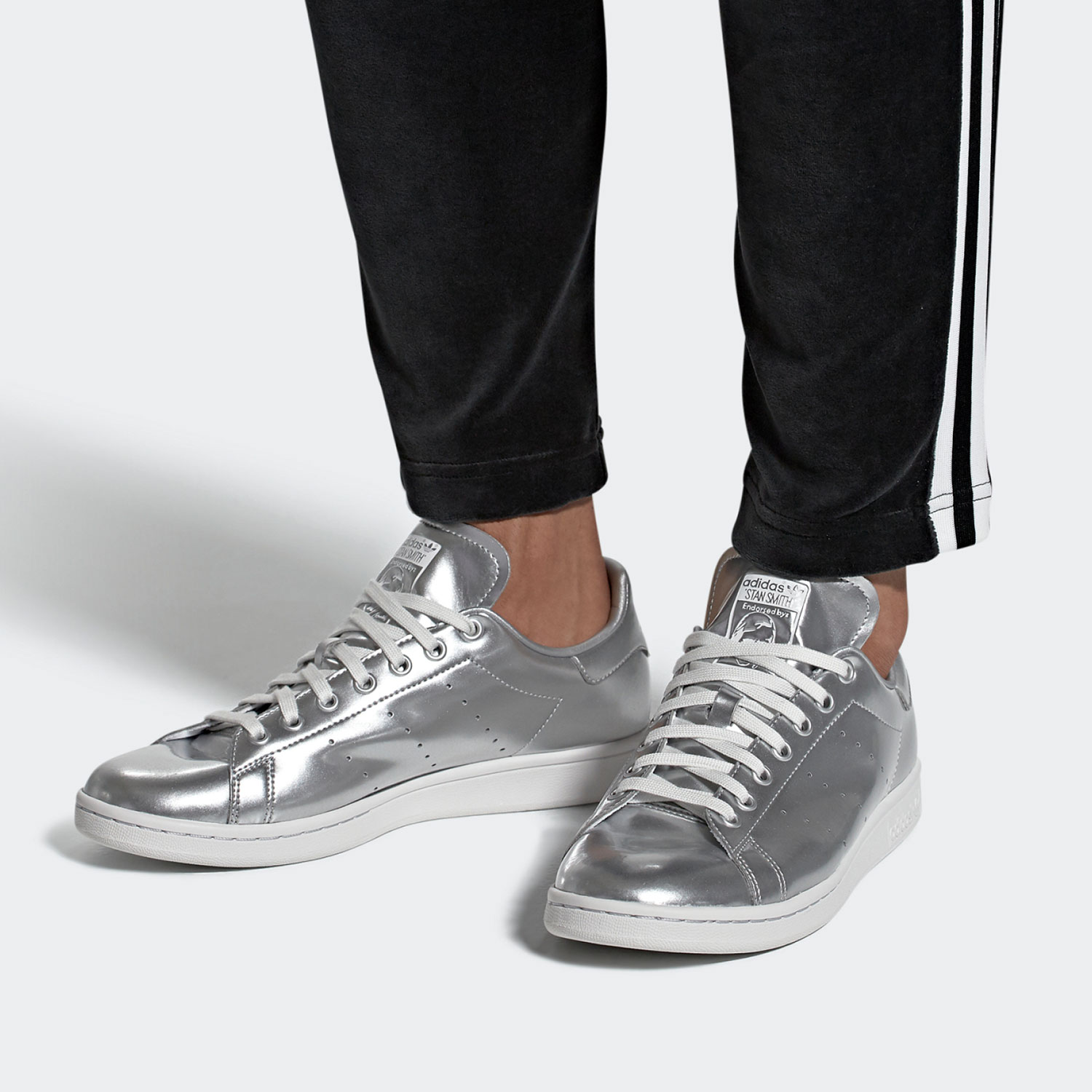 休闲板鞋Adidas/阿迪达斯