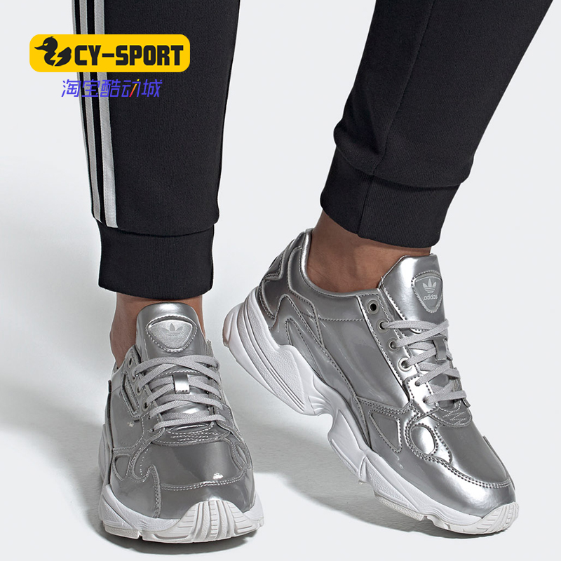 休闲运动鞋Adidas/阿迪达斯