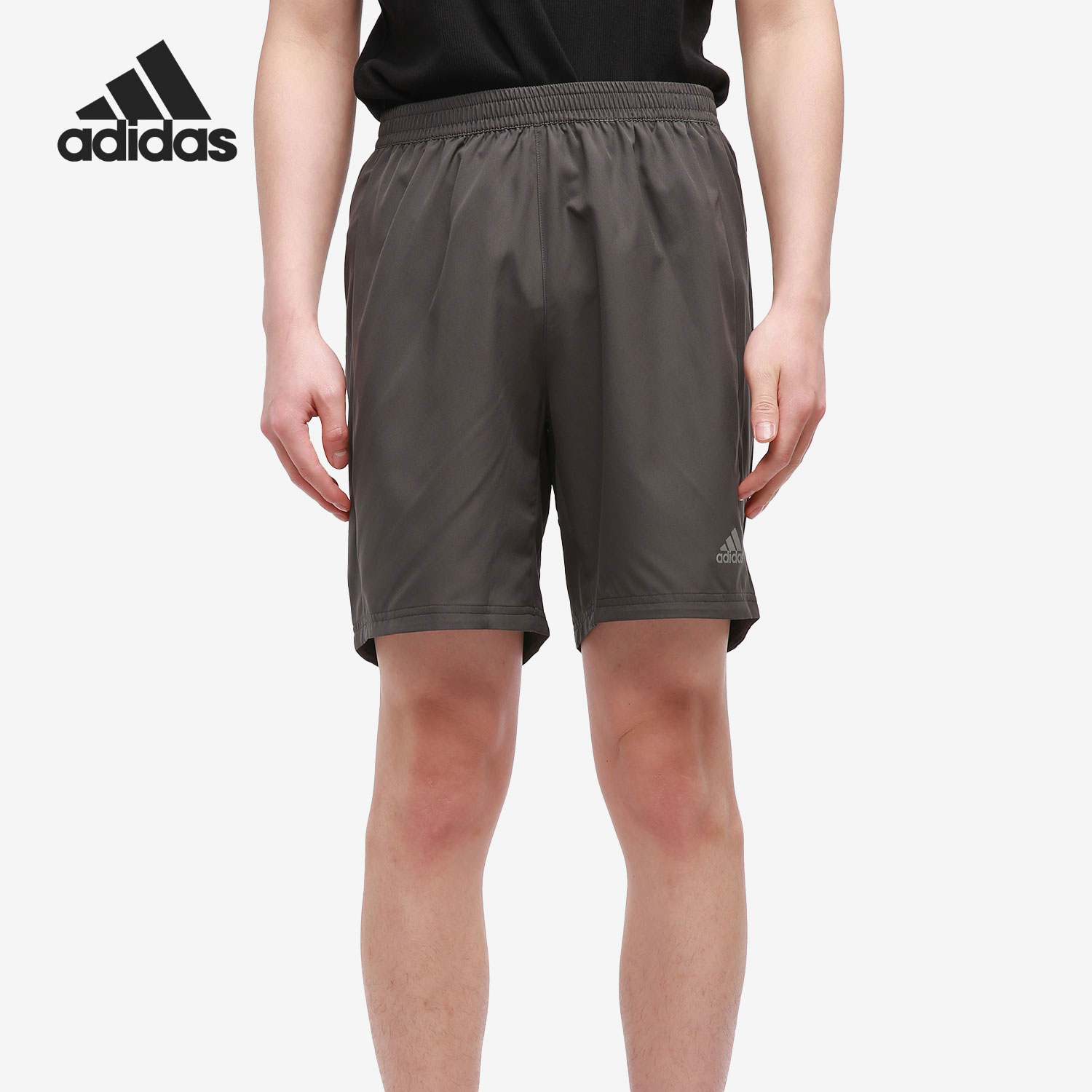 男子透气跑步运动短裤