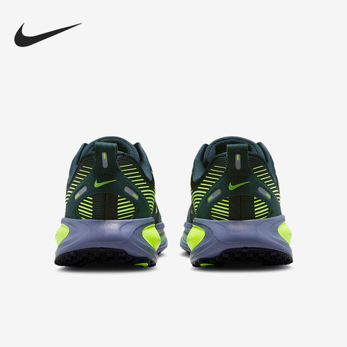 Nike/耐克正品 Vomero 18儿童减震耐磨训练跑步鞋HQ2157-300