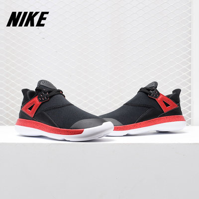 耐克女子大童舒适运动休闲鞋