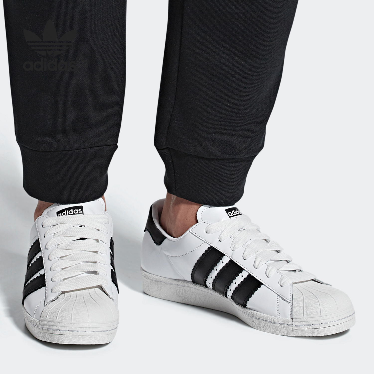 休闲板鞋Adidas/阿迪达斯