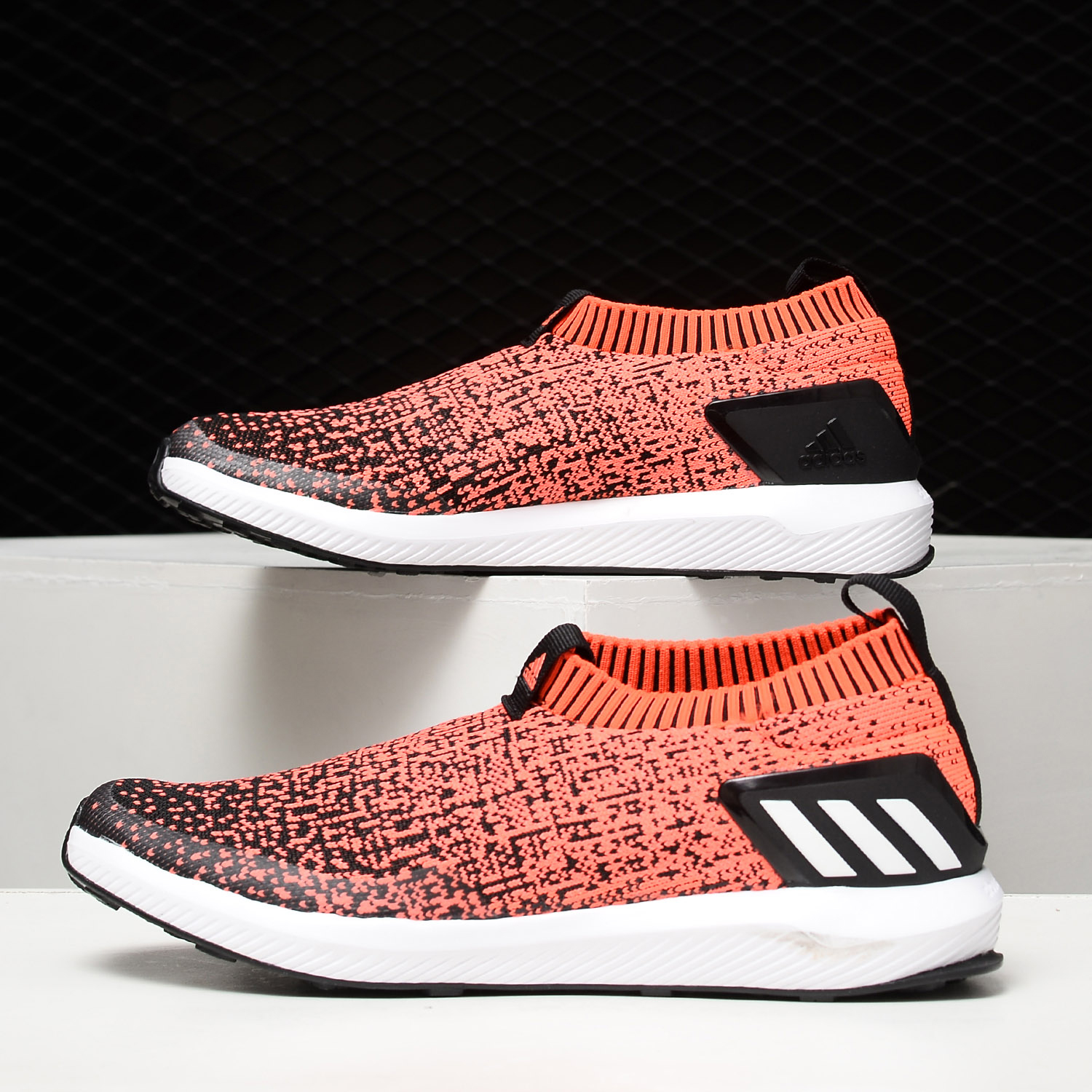 adidas阿迪达斯正品跑步运动鞋