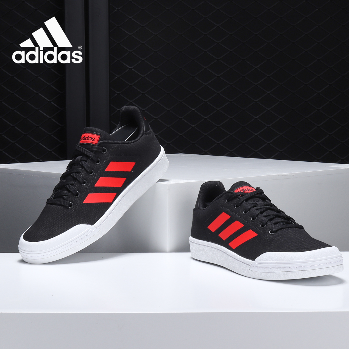 板鞋Adidas/阿迪达斯低帮男子