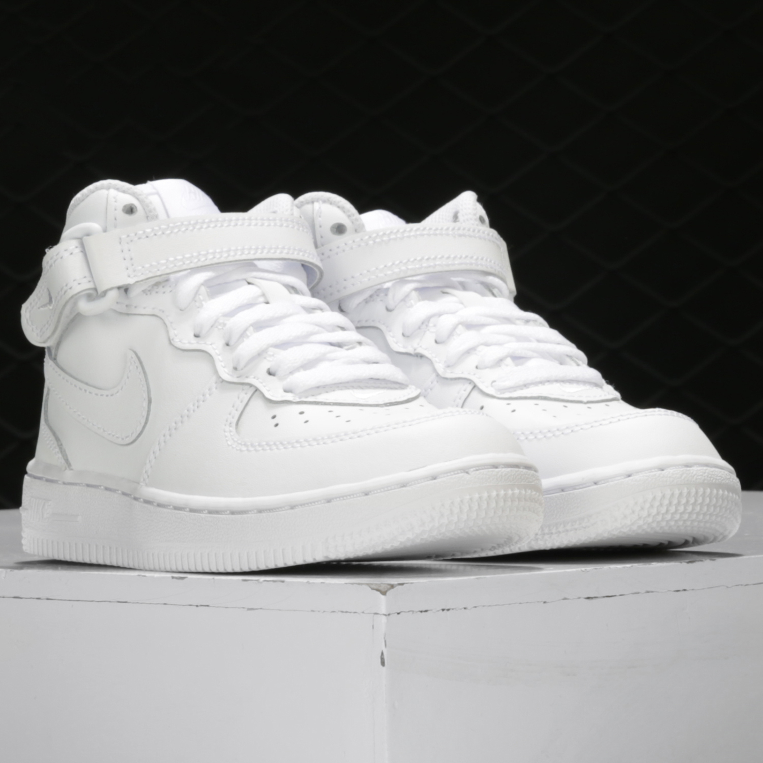 耐克女子大童休闲板鞋