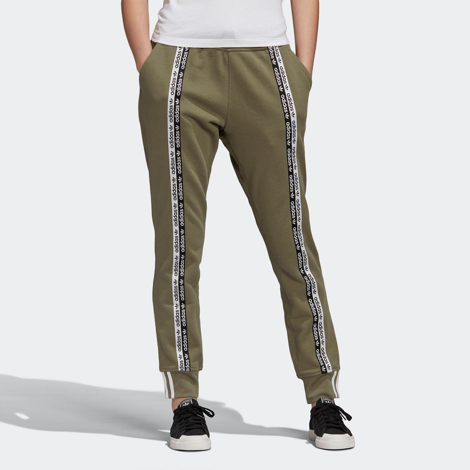 阿迪达斯女舒适运动裤