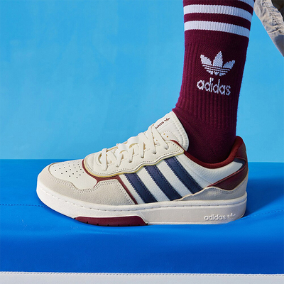 Adidas/阿迪达斯男女低帮板鞋