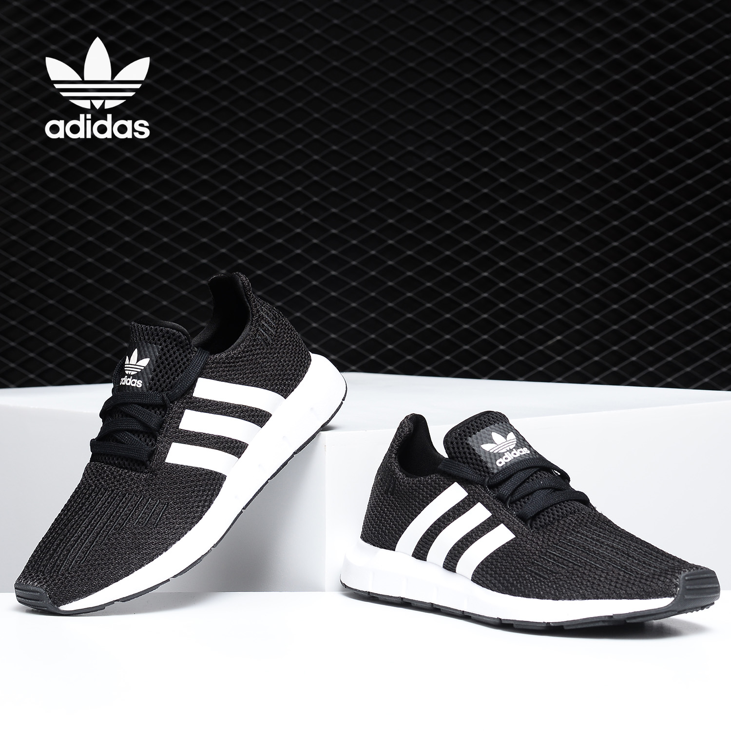 阿迪达斯正品女子跑步鞋