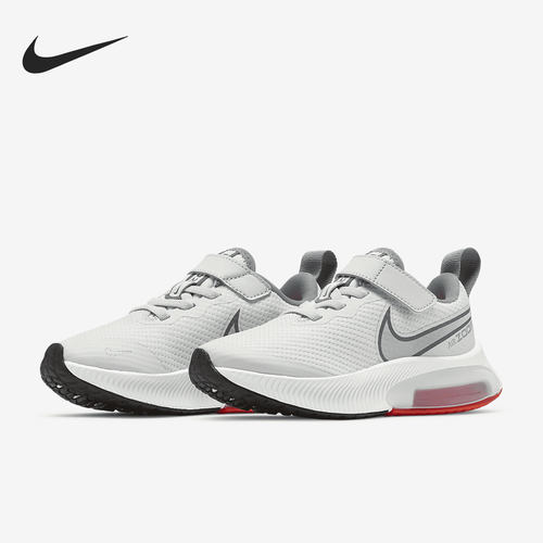 耐克2021年夏季轻便运动风休闲鞋