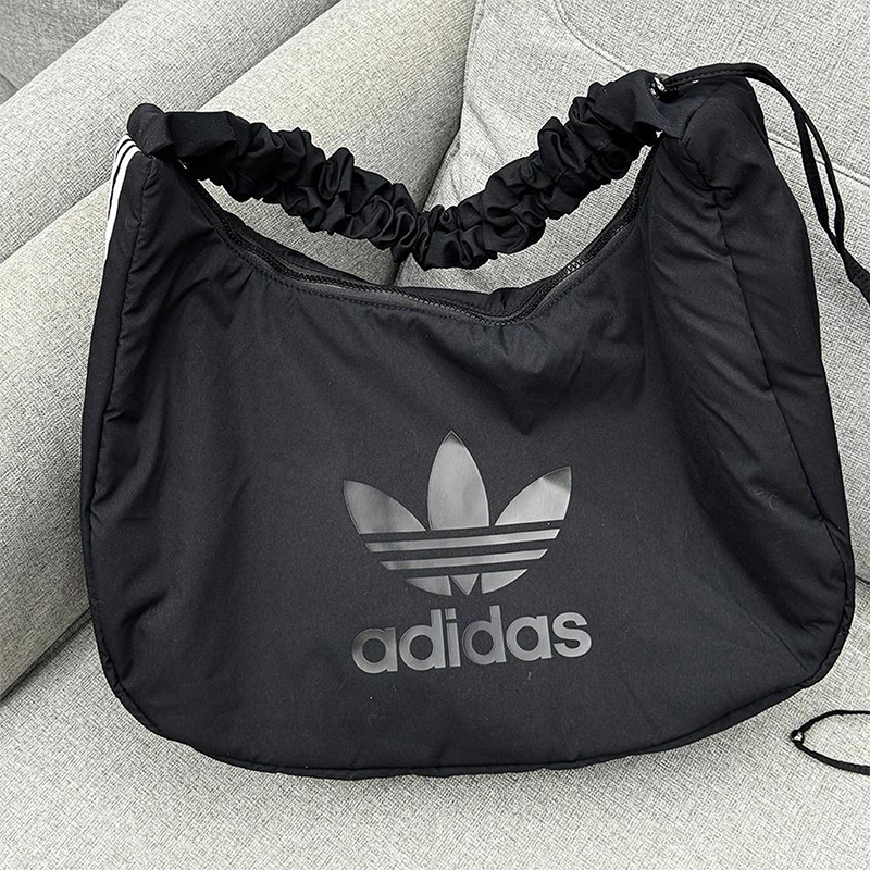 Adidas/阿迪达斯正品三叶草女士大容量云朵经典运动单肩包JP0146